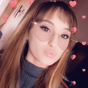 Meet your Posher, Jessica